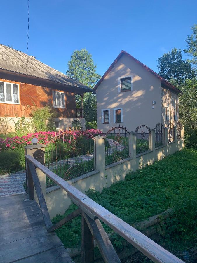 Cottage house Podobovets Ngoại thất bức ảnh